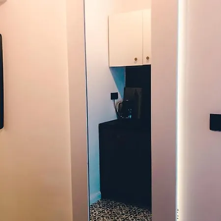 Supreme Apartment In The City Center-2